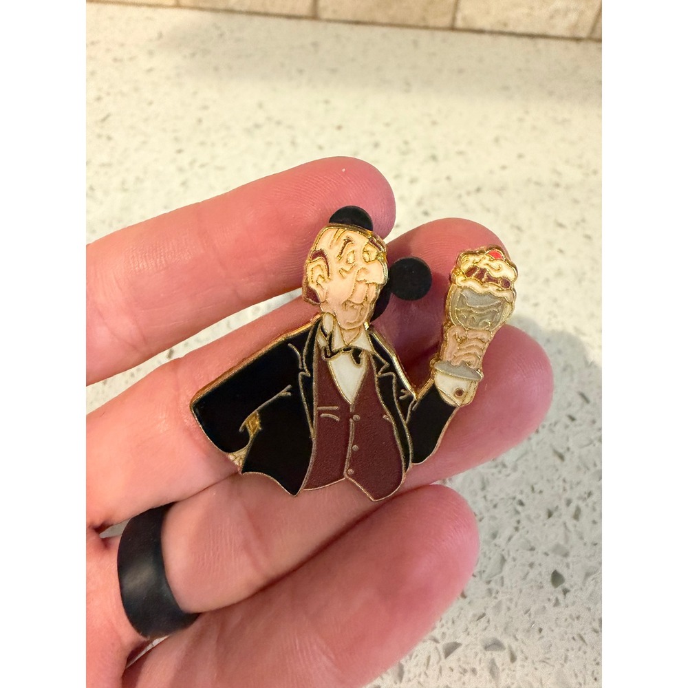 Disney Studio Store Aristocats Edgar Ice Cream Sundae Pin